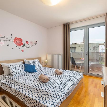 Deluxe Apartment Marina With A Private Parking Rijeka Exterior foto